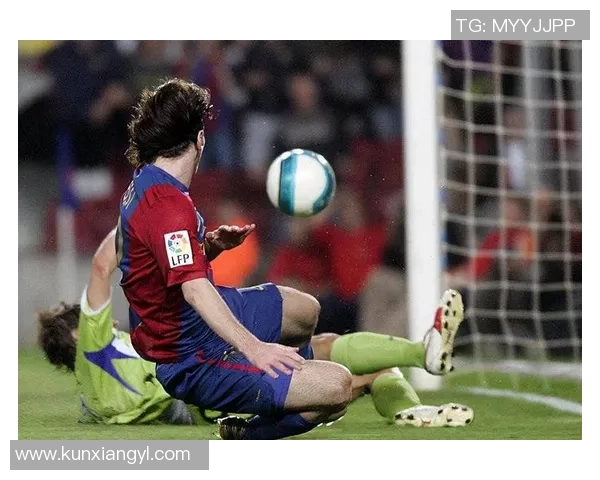 鲁本迪亚斯：从青涩小将到足坛顶尖后卫的成长之路